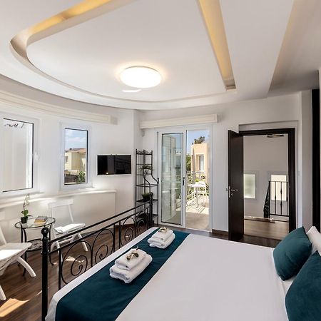 Accomoteleia Crystal Lagoon Villa Protaras Extérieur photo